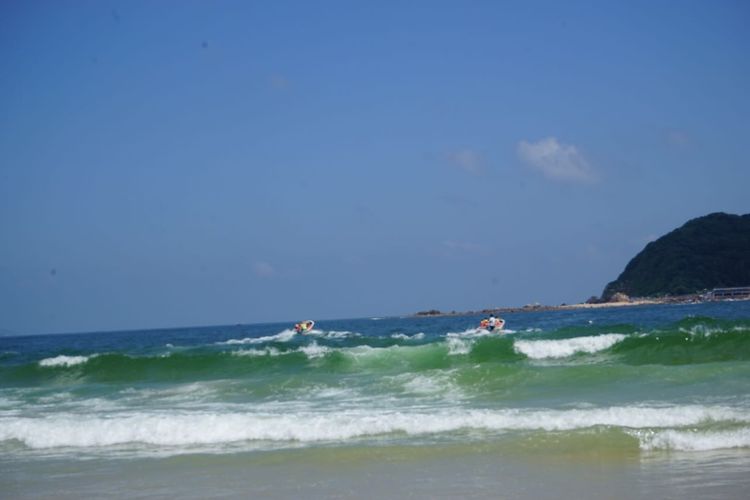 乘坐快艇出發(fā)情人島